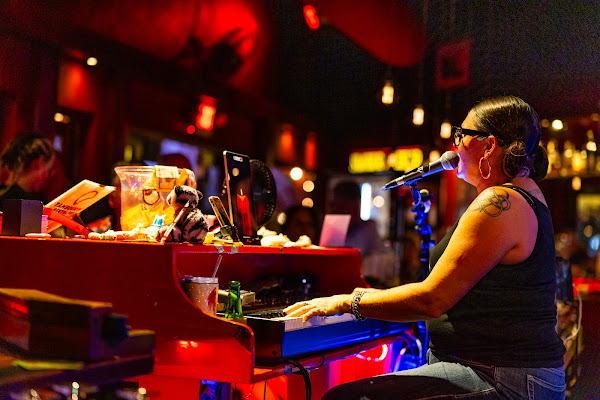 Sopranos Piano Bar
