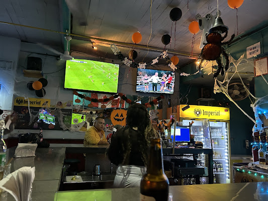 Poas Bar